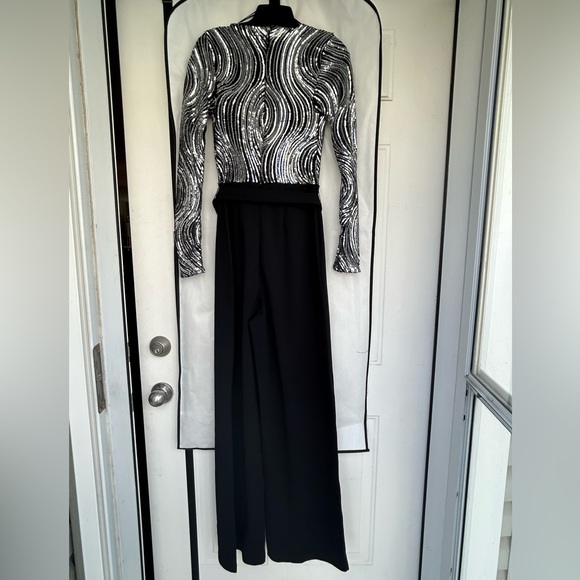 EUC LeChateau Sequin Long Sleeve Straight (wide) Leg Jumpsuit Size XS - Picture 3 of 13